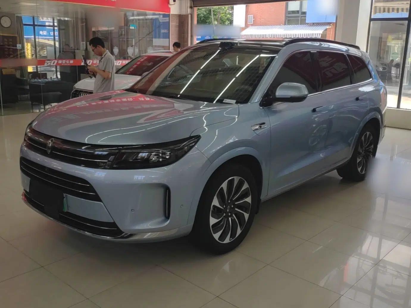 Hima AITO M7 2024 1.5T Intelligent Driving 4WD Max Edition 5 Seats — миниатюра 1