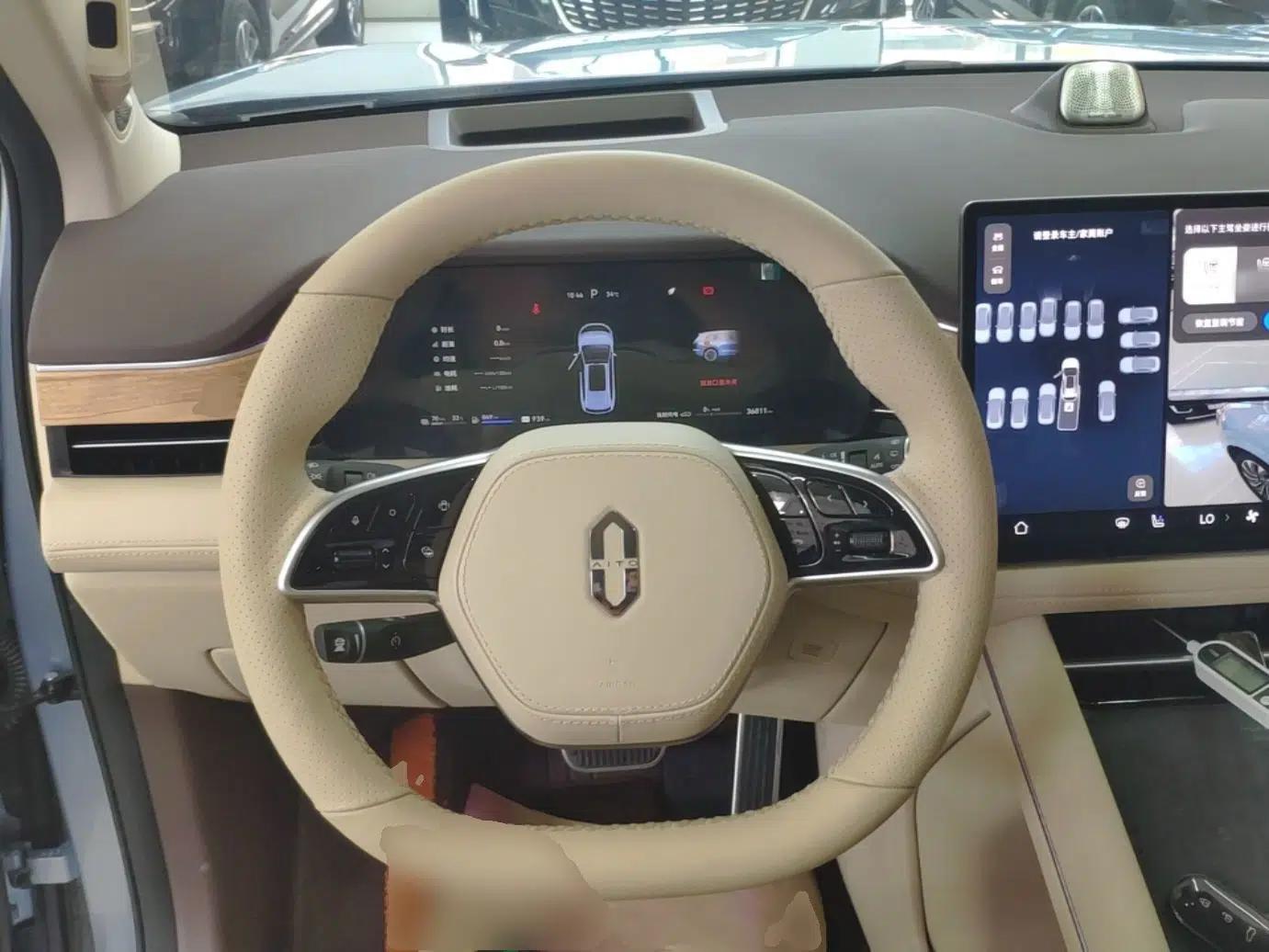 Hima AITO M7 2024 1.5T Intelligent Driving 4WD Max Edition 5 Seats — миниатюра 13