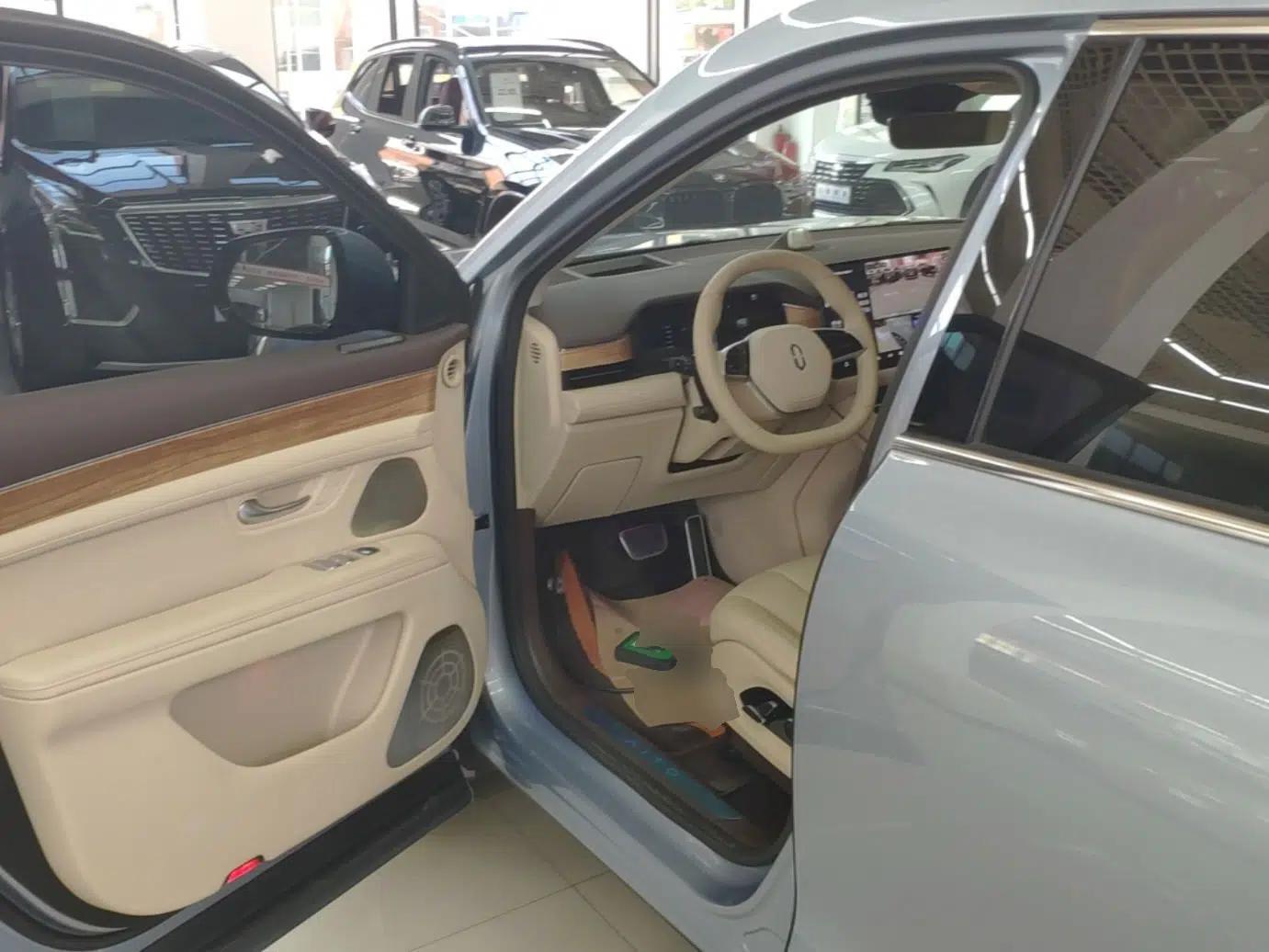 Hima AITO M7 2024 1.5T Intelligent Driving 4WD Max Edition 5 Seats — миниатюра 18