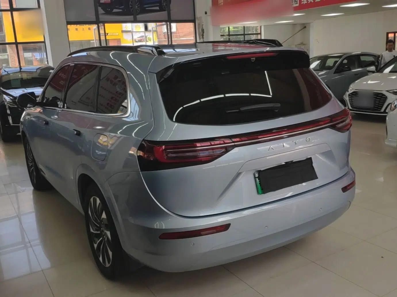 Hima AITO M7 2024 1.5T Intelligent Driving 4WD Max Edition 5 Seats — миниатюра 4