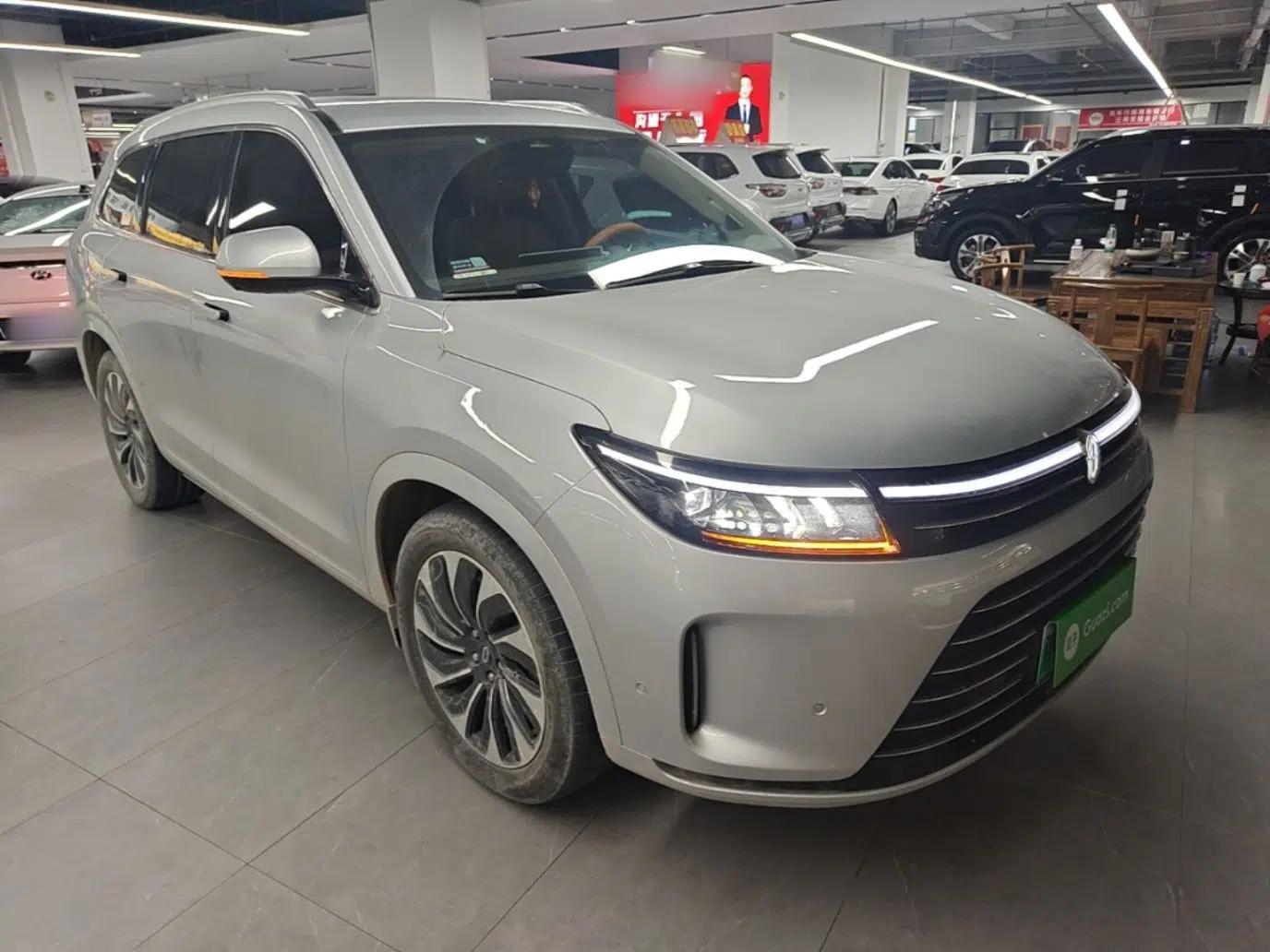 Hima AITO M7 2024 1.5T Rear-Drive Plus Version 5 Seats — миниатюра 3