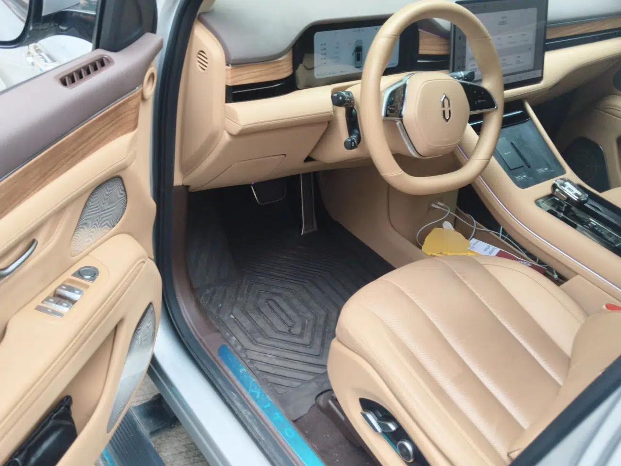 Hima AITO M7 2024 1.5T Intelligent Driving Rear-Drive Max Edition 5 Seats — миниатюра 16