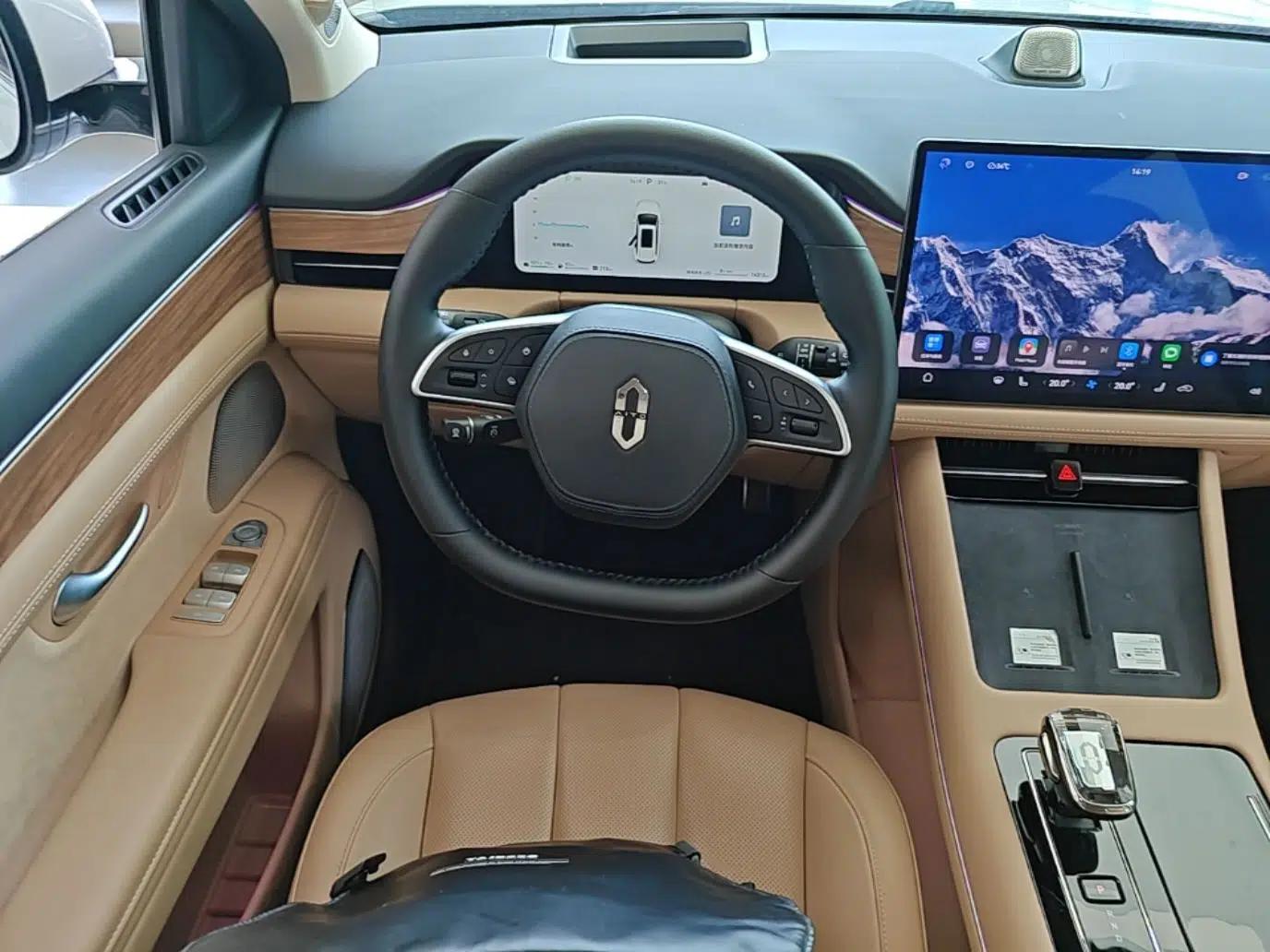 Hima AITO M7 2022 1.5T Four-Wheel Drive Luxury Edition — миниатюра 13