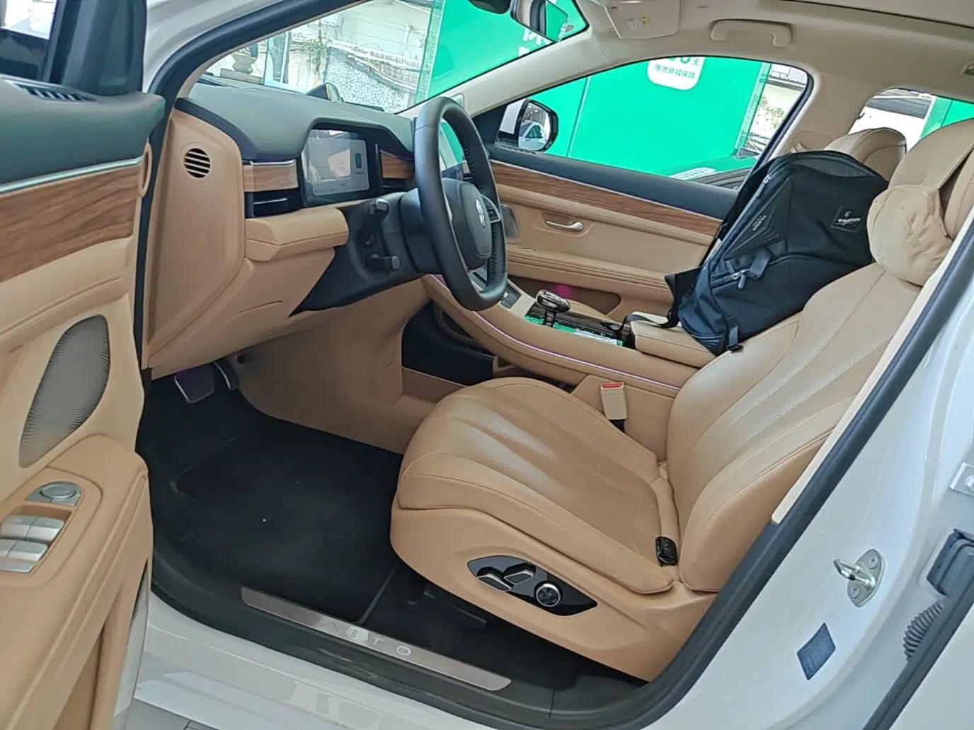 Hima AITO M7 2022 1.5T Four-Wheel Drive Luxury Edition — миниатюра 17