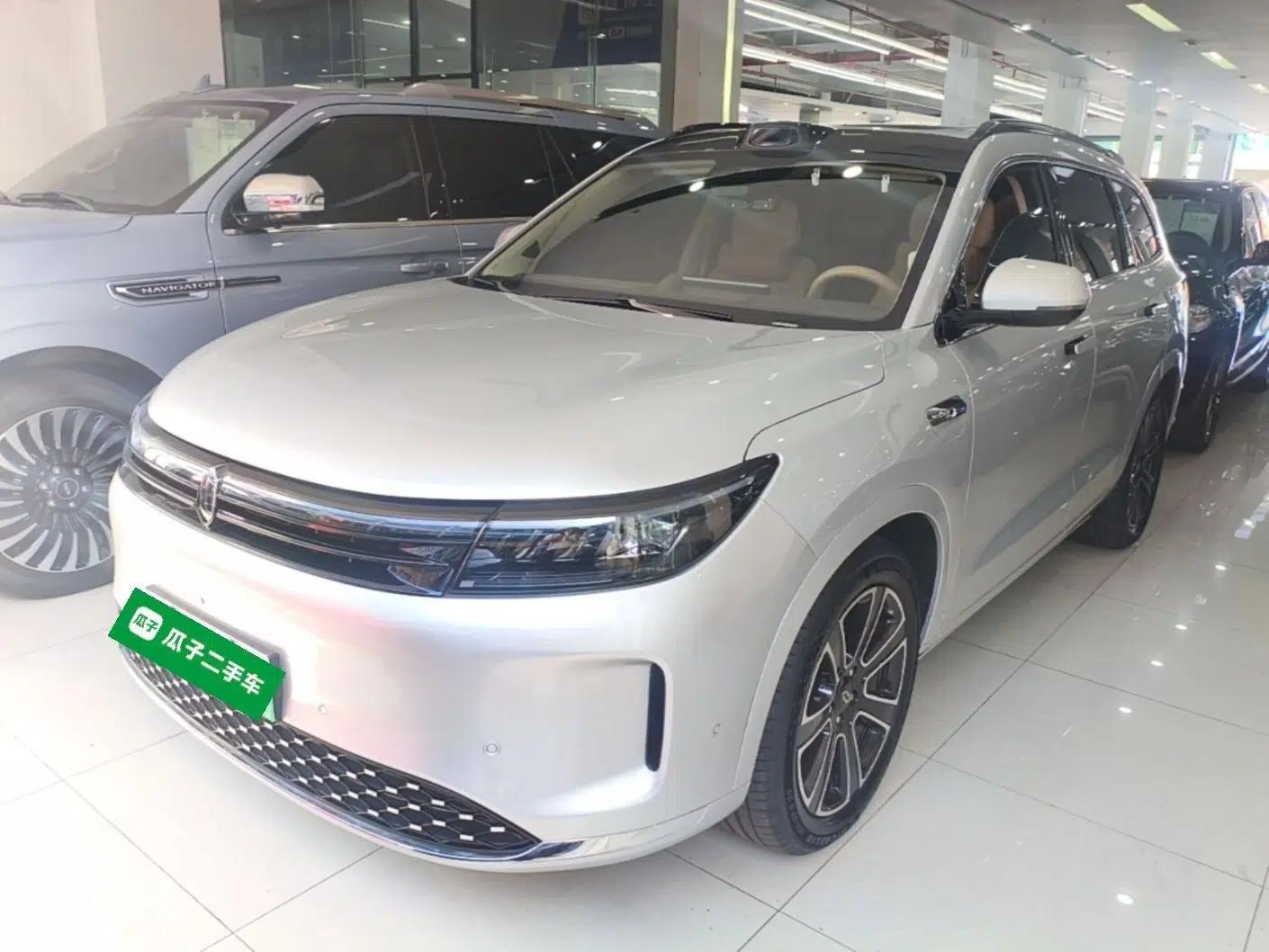 Hima AITO M7 2024 1.5T Intelligent Driving 4WD Ultra Version 6 Seats — миниатюра 1