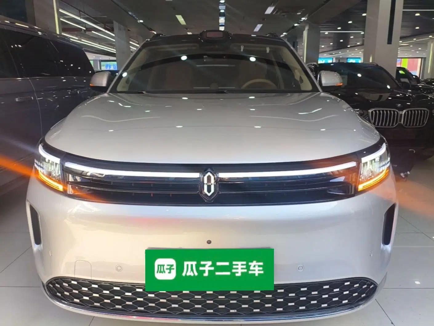 Hima AITO M7 2024 1.5T Intelligent Driving 4WD Ultra Version 6 Seats — миниатюра 2