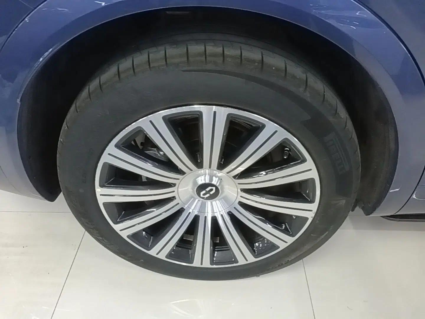 Hima AITO M7 2026 Model Range-Extending Ultra All-Wheel Drive 5-Seater Version — миниатюра 11