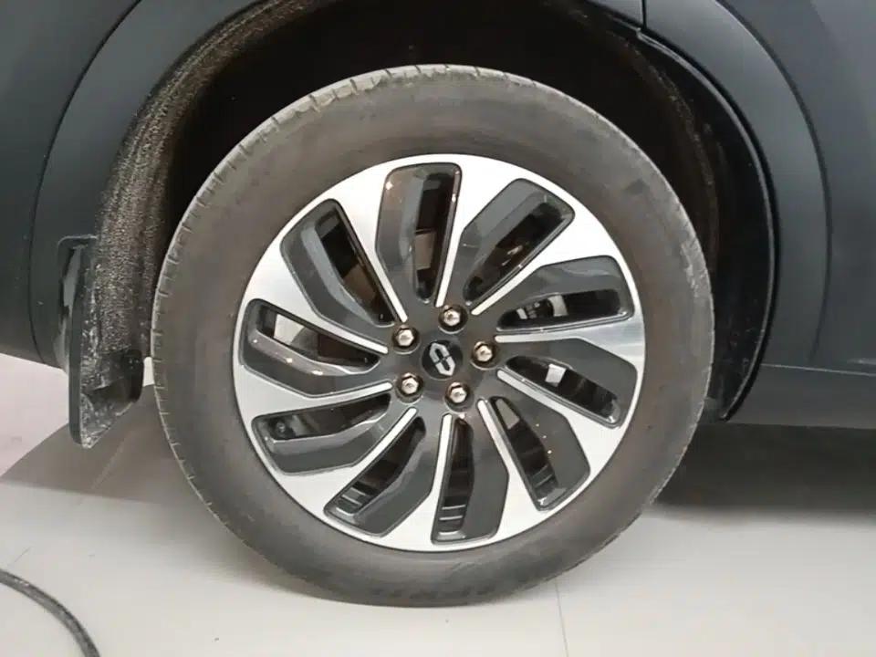 Hima AITO M7 2024 1.5T Rear-Drive Plus Version 5 Seats — миниатюра 11