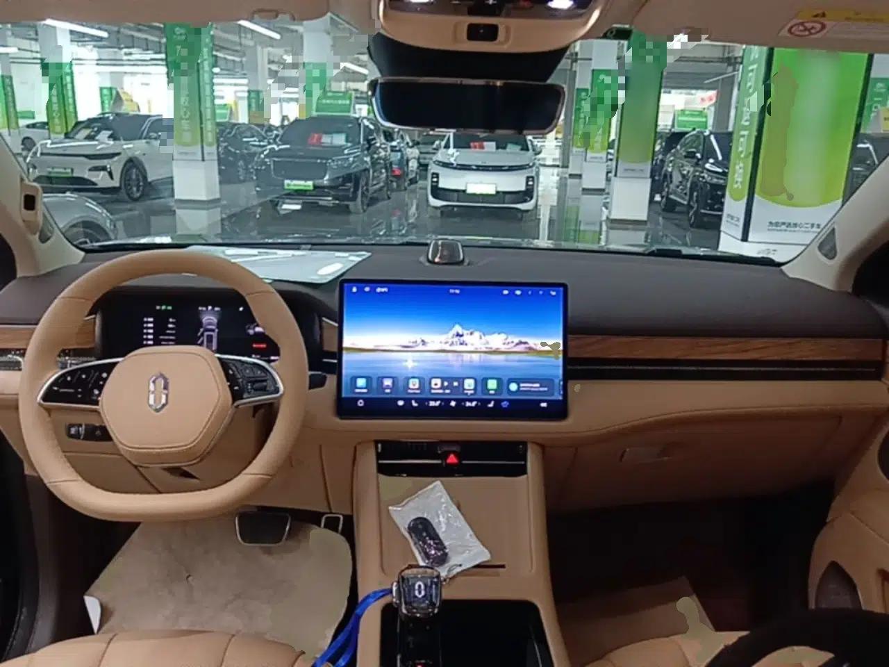 Hima AITO M7 2024 1.5T Rear-Drive Plus Version 5 Seats — миниатюра 12