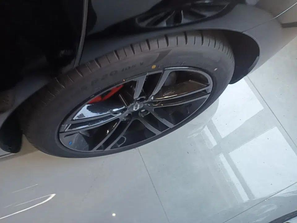 Hima AITO M5 2025 Extended-Range Ultra Rear-Wheel-Drive Version — миниатюра 11