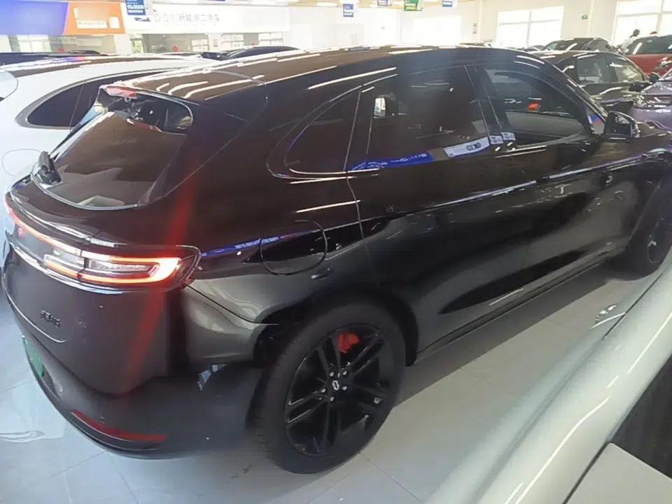 Hima AITO M5 2025 Extended-Range Ultra Rear-Wheel-Drive Version — миниатюра 6