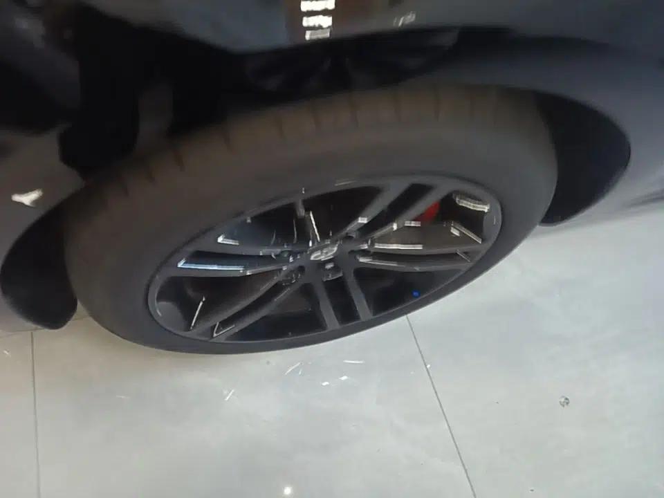 Hima AITO M5 2025 Extended-Range Ultra Rear-Wheel-Drive Version — миниатюра 10