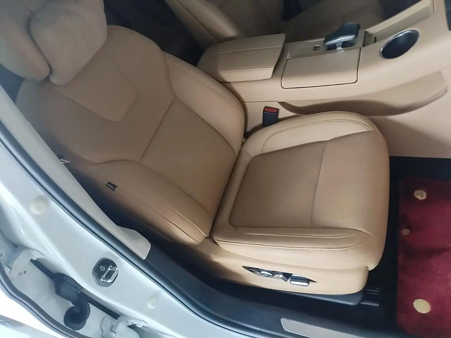 Hima AITO M5 2022 Extended-Range Four-Wheel Drive Performance Version — миниатюра 19