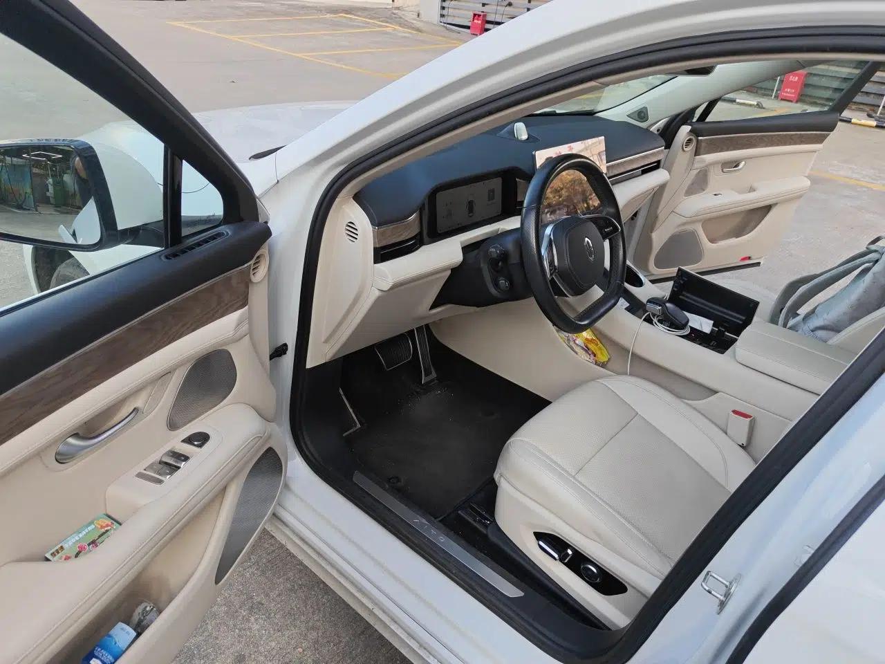 Hima AITO M5 2022 Extended-Range Four-Wheel Drive Performance Version — миниатюра 16