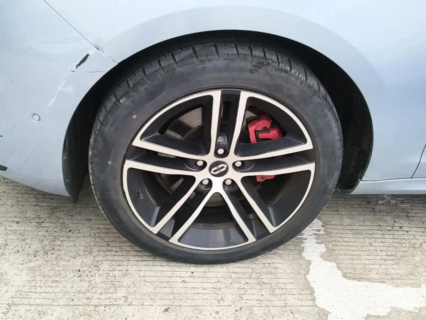 Hima AITO M5 2023 All-Electric Rear-Drive Standard Edition — миниатюра 10