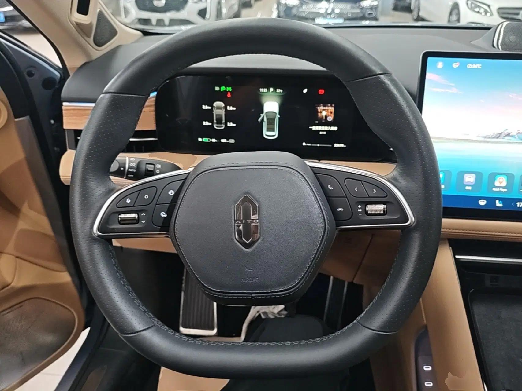 Hima AITO M5 2023 All-Electric Rear-Drive Standard Edition — миниатюра 18