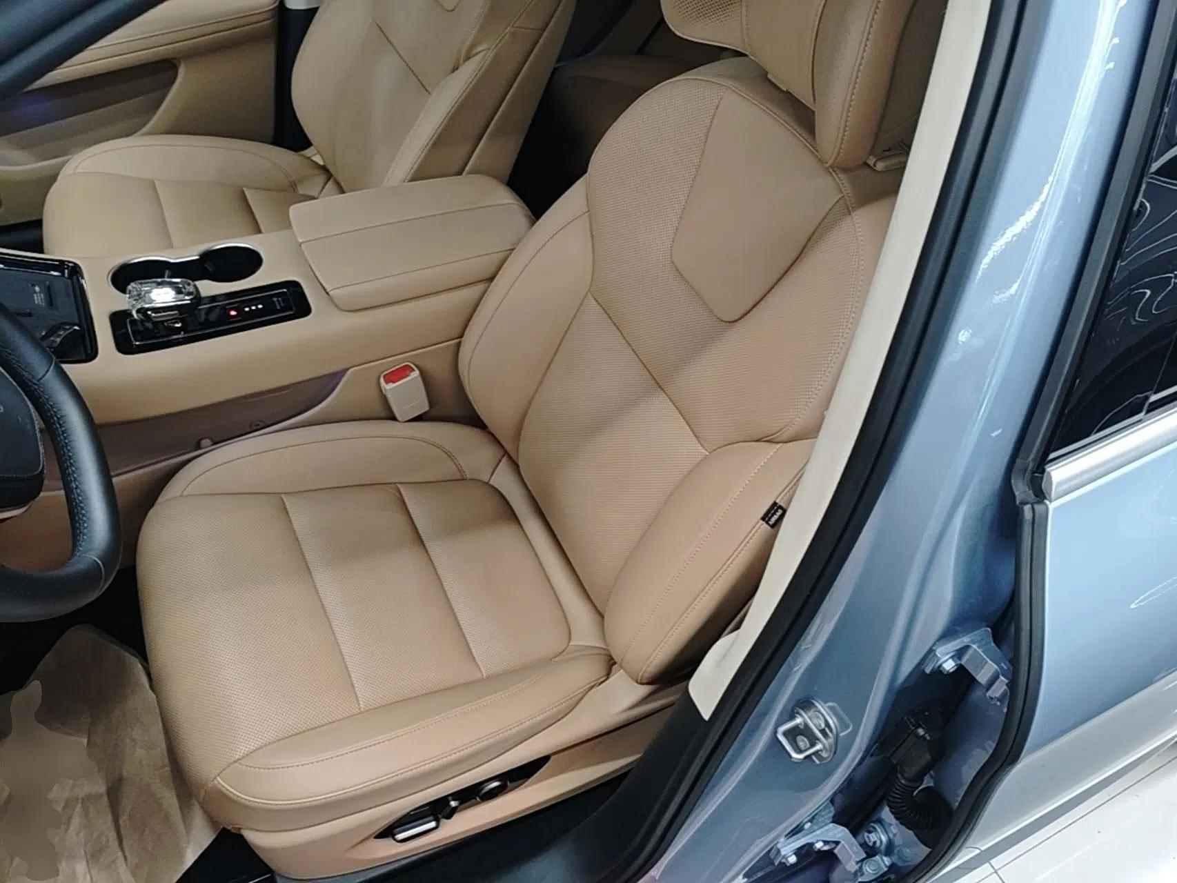 Hima AITO M5 2023 All-Electric Rear-Drive Standard Edition — миниатюра 22