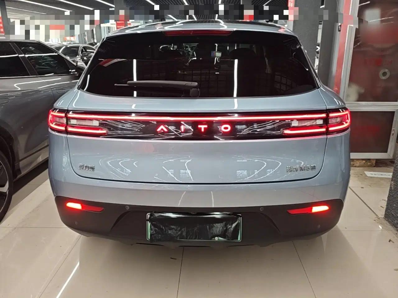 Hima AITO M5 2023 All-Electric Rear-Drive Standard Edition — миниатюра 5