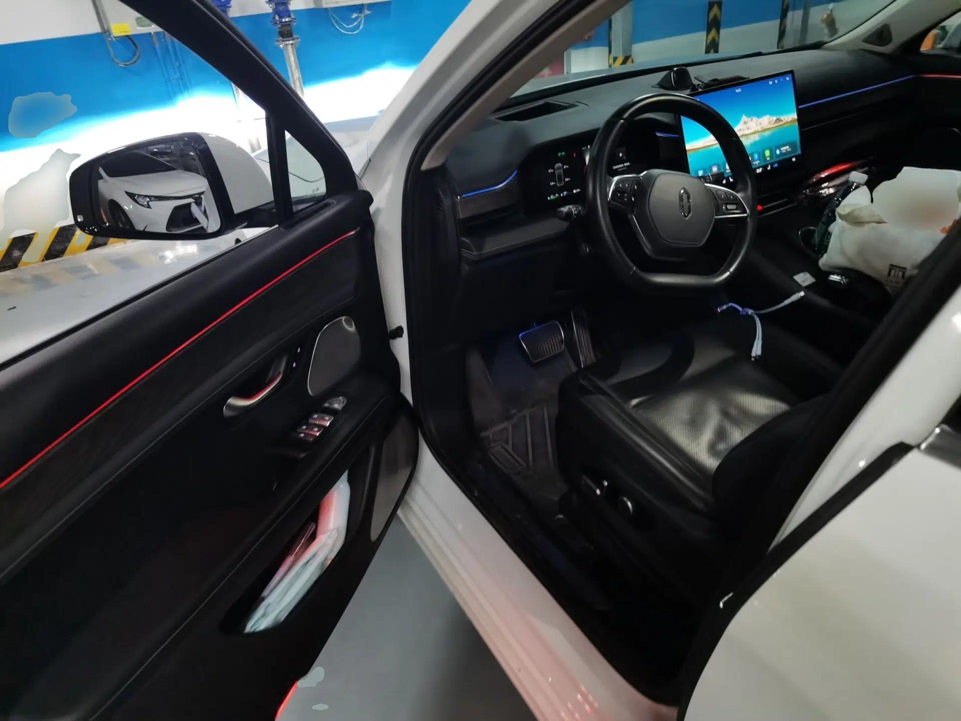 Hima AITO M5 2022 Extended-Range Four-Wheel Drive Ultimate Edition — миниатюра 16