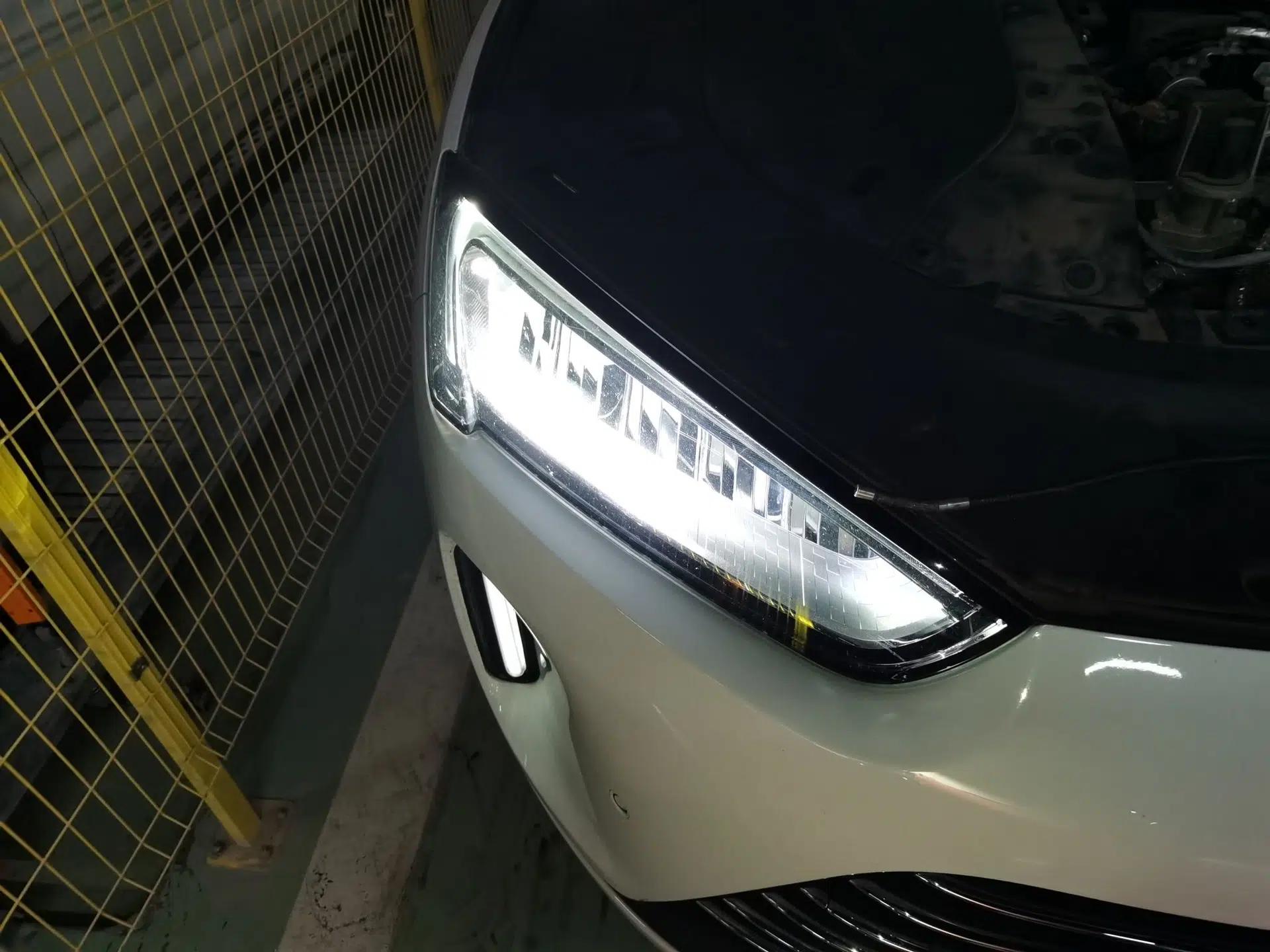 Hima AITO M5 2022 Extended-Range Four-Wheel Drive Ultimate Edition — миниатюра 7