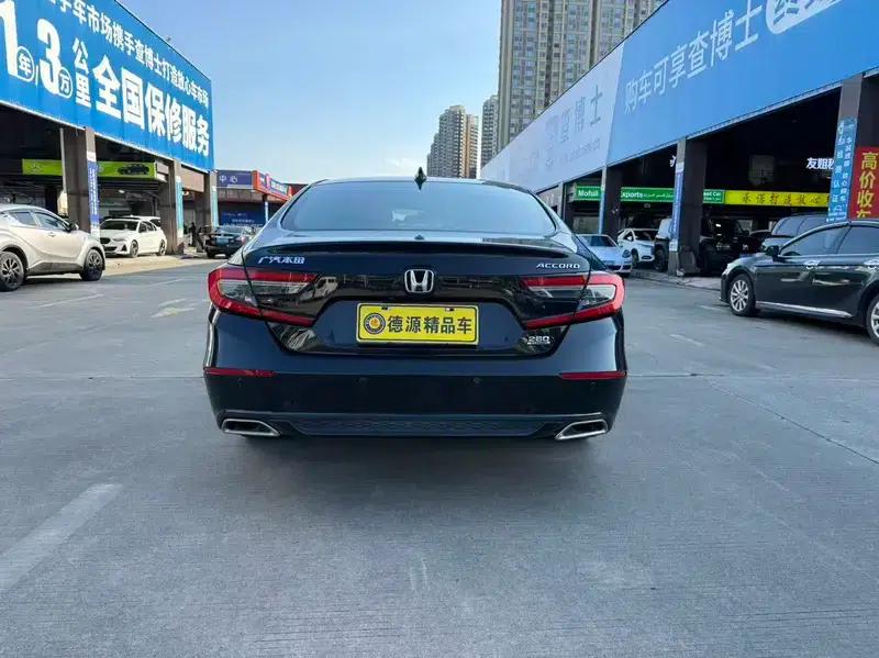 2022 Honda Accord 260TURBO Luxury Edition — миниатюра 5