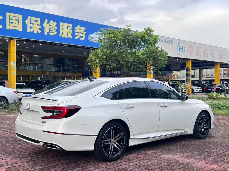 Accord 2022 260TURBO Phantom Night Premium Edition — миниатюра 6