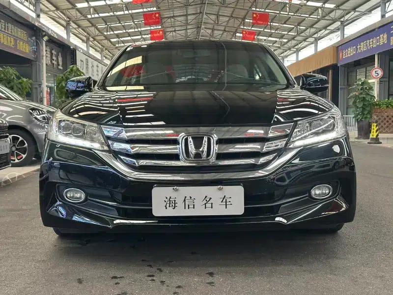 2014 Honda Accord 2.4L EXN Luxury Navigation Edition — миниатюра 2