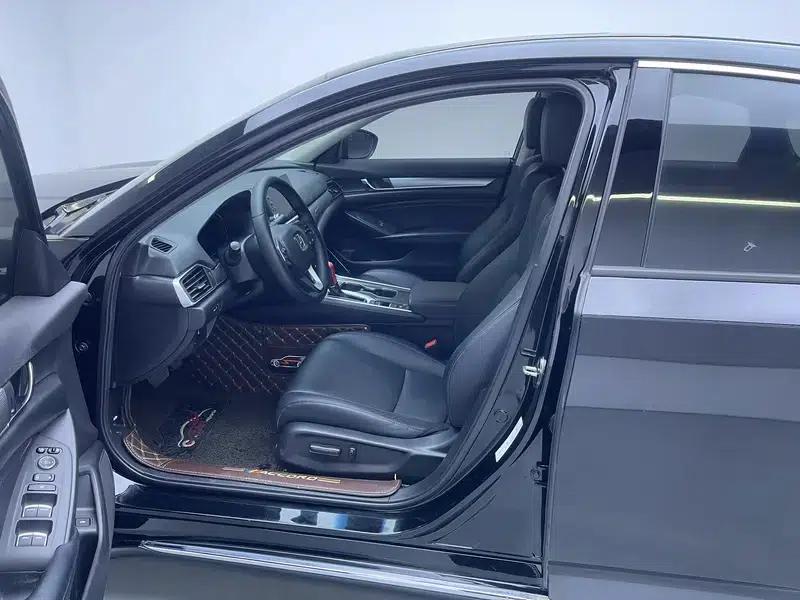 2018 Honda Accord 260TURBO Luxury Edition (China VI Emission Standard) — миниатюра 17