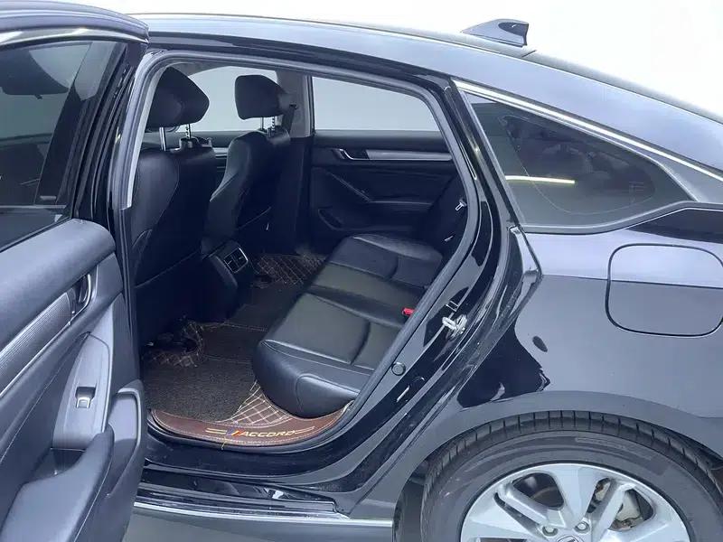 2018 Honda Accord 260TURBO Luxury Edition (China VI Emission Standard) — миниатюра 18
