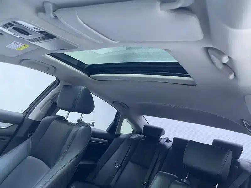 2018 Honda Accord 260TURBO Luxury Edition (China VI Emission Standard) — миниатюра 19