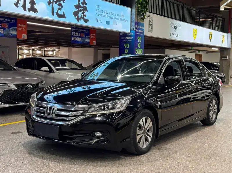 2015 Honda Accord 2.0L LXS Elite Edition — миниатюра 1