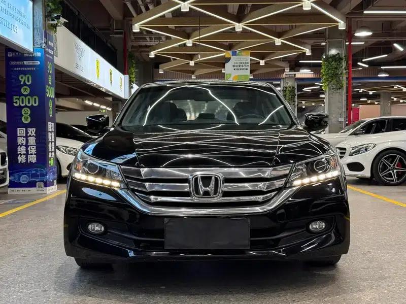 2015 Honda Accord 2.0L LXS Elite Edition — миниатюра 2