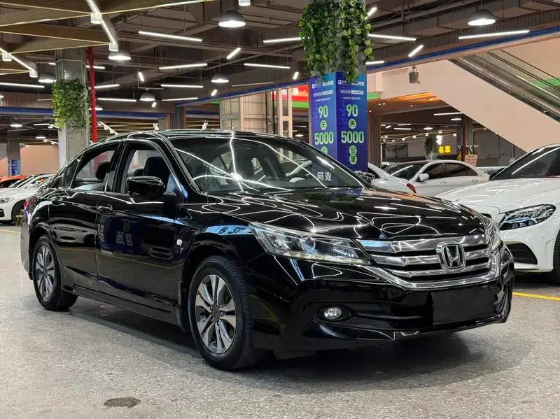 2015 Honda Accord 2.0L LXS Elite Edition — миниатюра 3