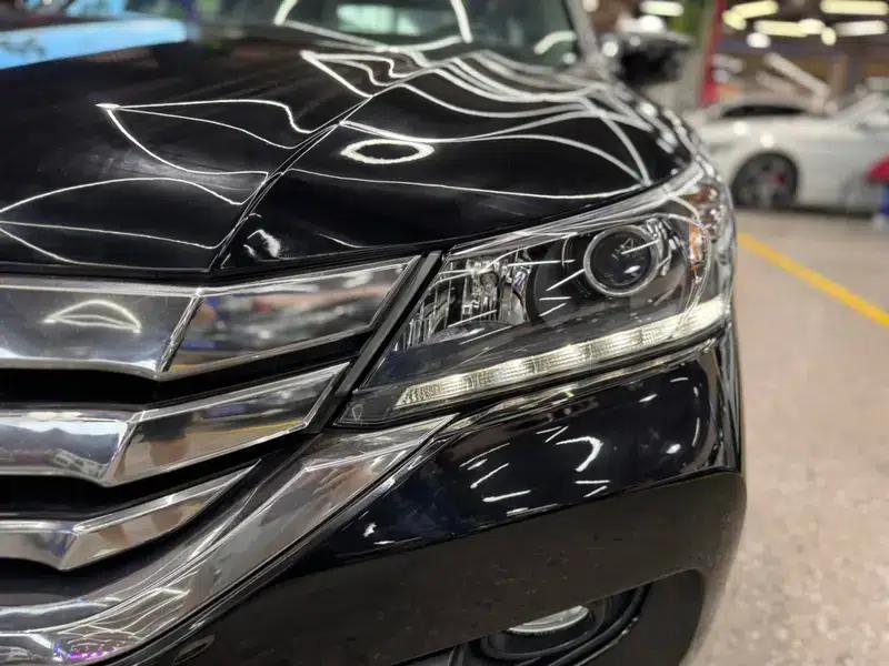 2015 Honda Accord 2.0L LXS Elite Edition — миниатюра 22