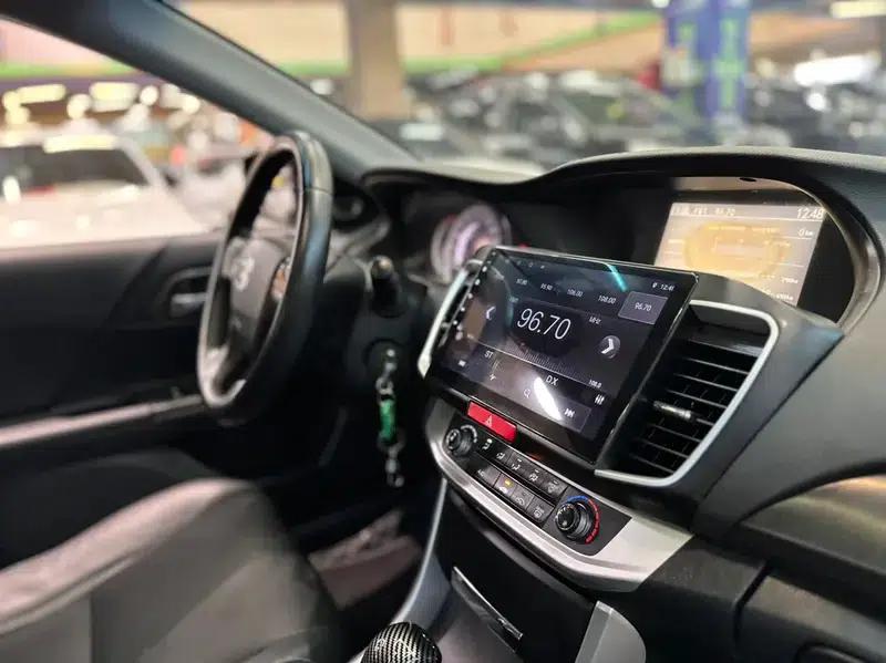 2015 Honda Accord 2.0L LXS Elite Edition — миниатюра 29