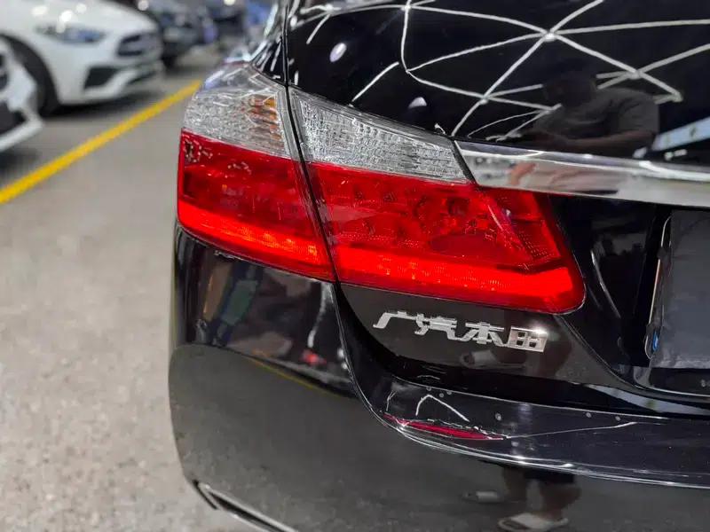 2015 Honda Accord 2.0L LXS Elite Edition — миниатюра 9