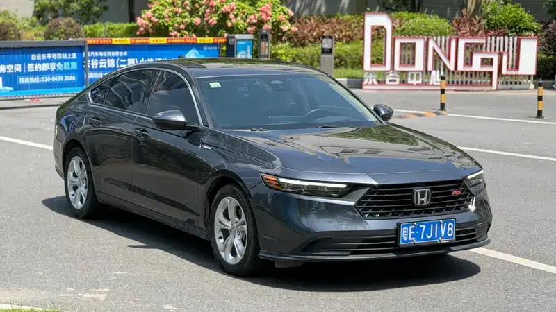 2023 Honda Accord 260TURBO Smart Edition — миниатюра 3