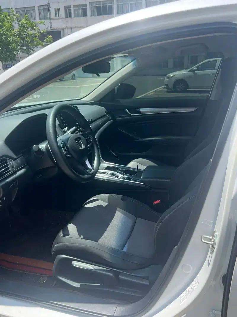 2022 Honda Accord Hybrid 2.0L Elite Edition — миниатюра 9