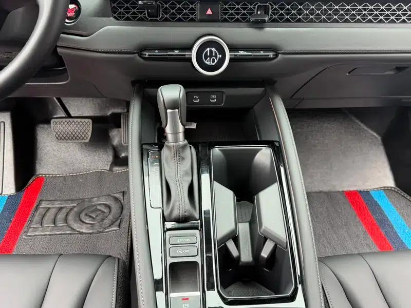 2024 Honda Accord 260TURBO Luxury Edition — миниатюра 17