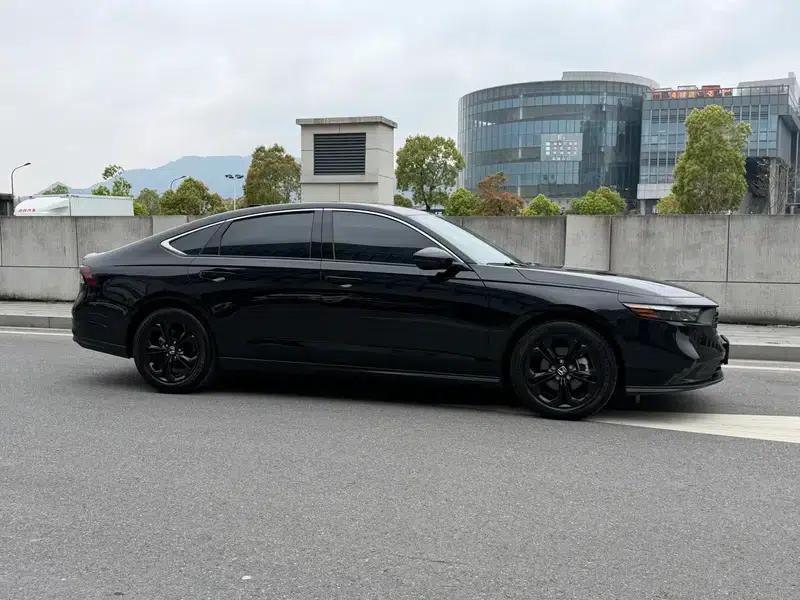 2024 Honda Accord 260TURBO Luxury Edition — миниатюра 7