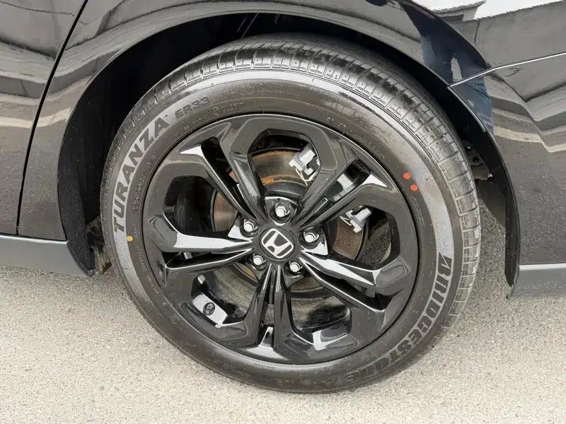 2024 Honda Accord 260TURBO Luxury Edition — миниатюра 8