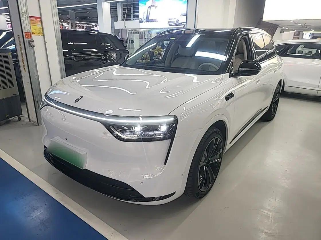 Hima AITO M8 2025 Extended-Range Max+ Version 53.4 kWh 6-Seater Edition — миниатюра 1