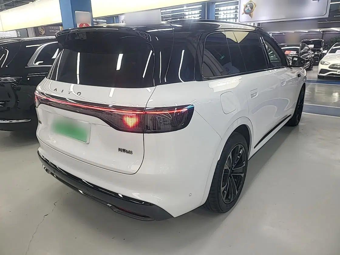 Hima AITO M8 2025 Extended-Range Max+ Version 53.4 kWh 6-Seater Edition — миниатюра 6