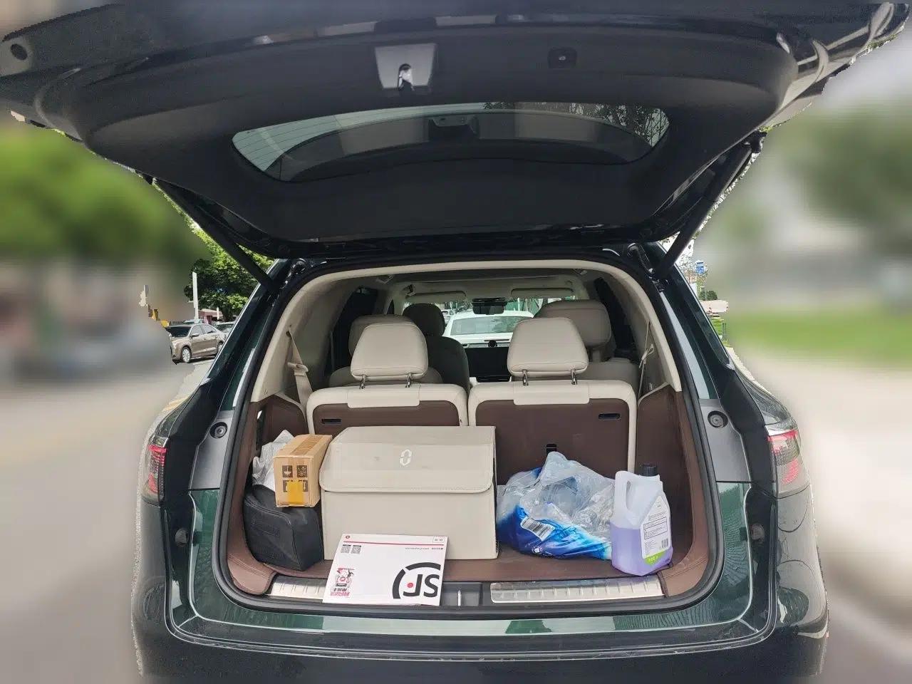 Hima AITO M8 2025 Extended-Range Ultra Version 53.4 kWh 6-Seater Edition — миниатюра 19