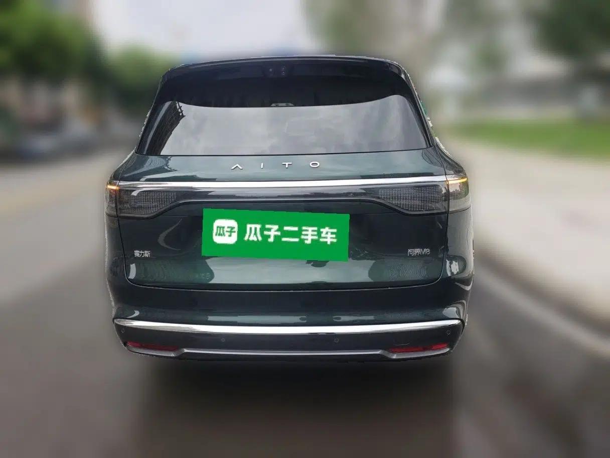 Hima AITO M8 2025 Extended-Range Ultra Version 53.4 kWh 6-Seater Edition — миниатюра 5