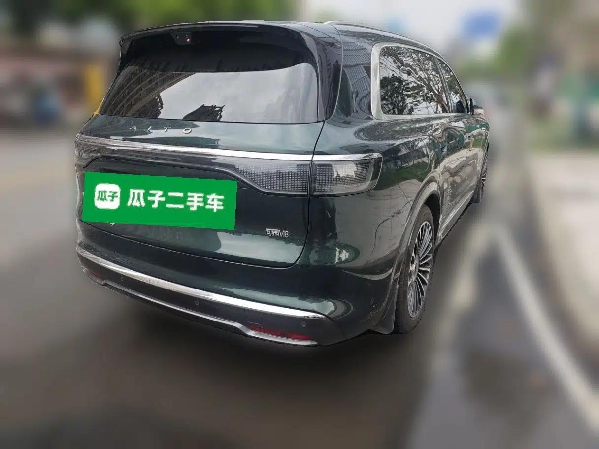 Hima AITO M8 2025 Extended-Range Ultra Version 53.4 kWh 6-Seater Edition — миниатюра 6
