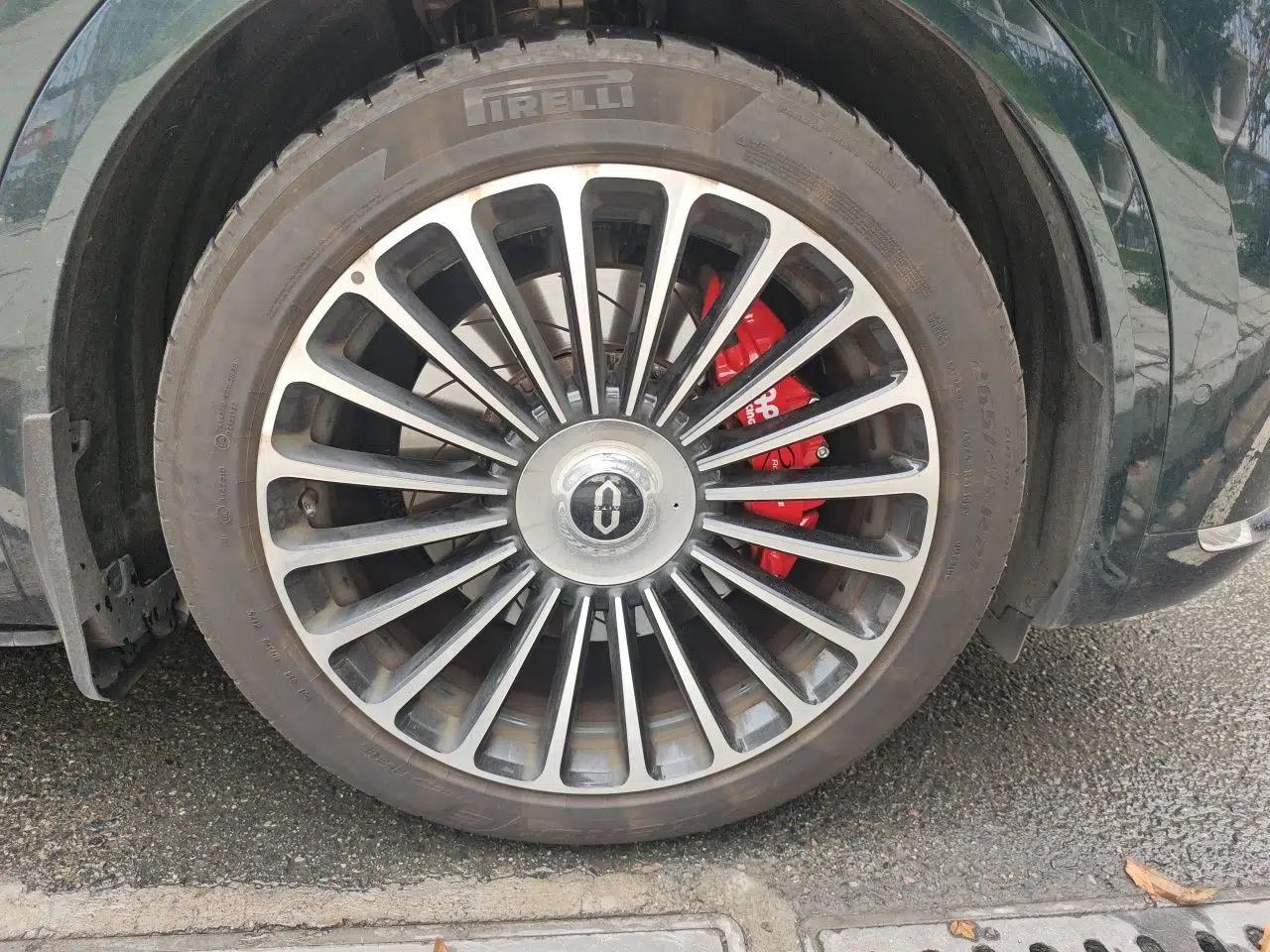 Hima AITO M8 2025 Extended-Range Ultra Version 53.4 kWh 6-Seater Edition — миниатюра 8