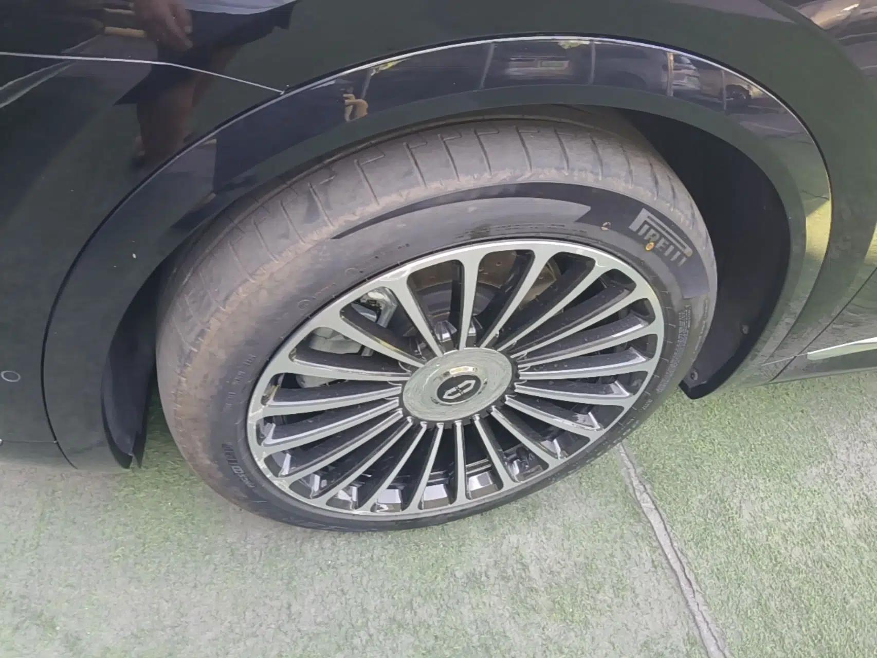 Hima AITO M8 2025 Extended-Range Ultra Version 53.4 kWh 5-Seater Edition — миниатюра 10