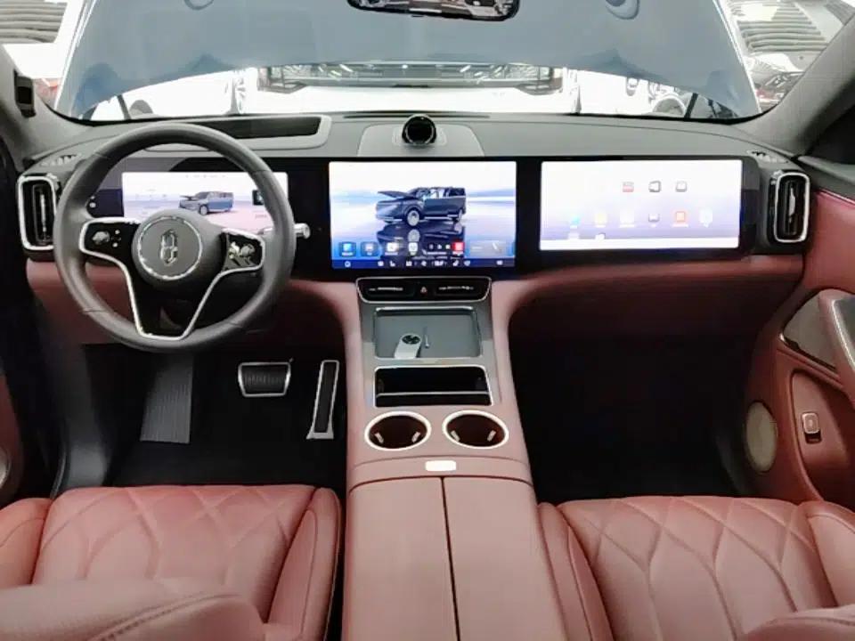 Hima AITO M8 2025 Extended-Range Ultra Version 53.4 kWh 5-Seater Edition — миниатюра 12