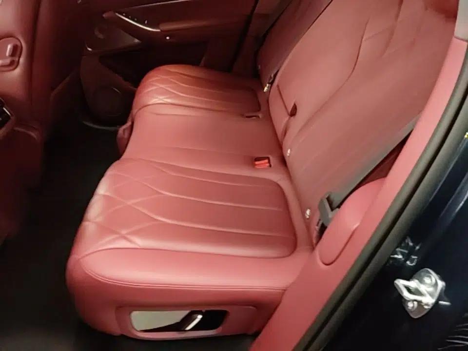 Hima AITO M8 2025 Extended-Range Ultra Version 53.4 kWh 5-Seater Edition — миниатюра 20